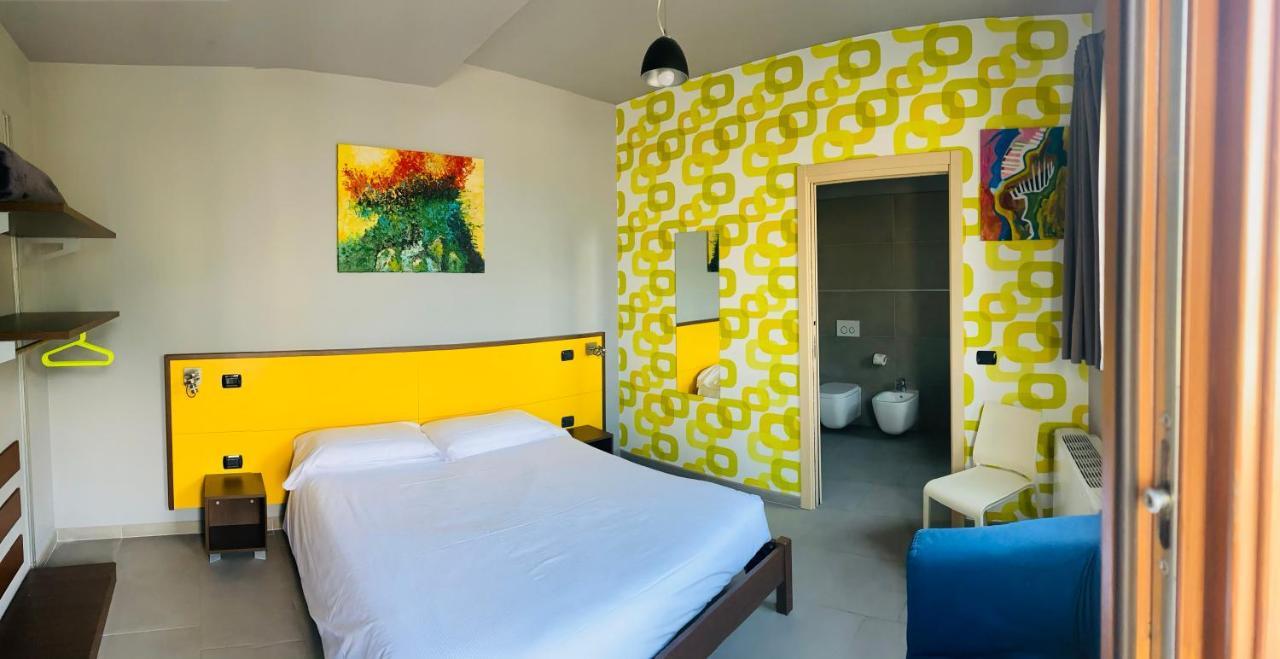 Queen Room Lake View